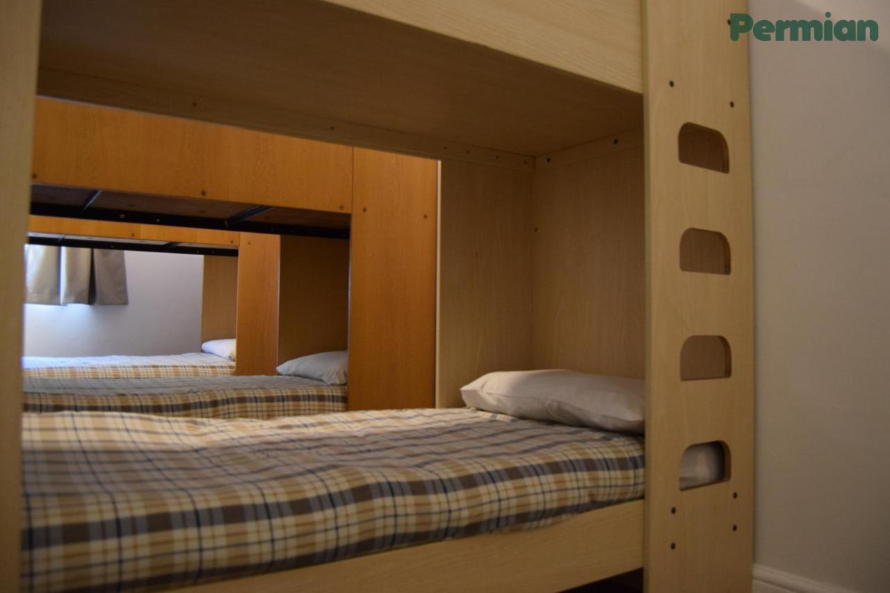 Fsc Juniper Hall Hostel Mickleham Extérieur photo