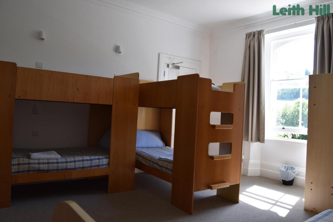 Fsc Juniper Hall Hostel Mickleham Extérieur photo