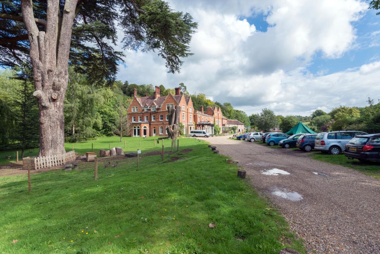 Fsc Juniper Hall Hostel Mickleham Extérieur photo